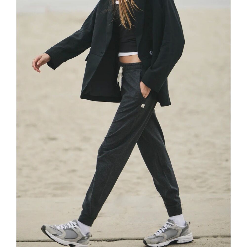 Vuori Performance Jogger